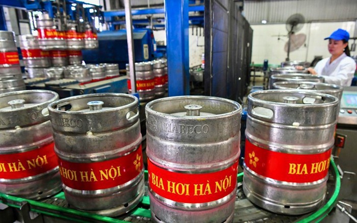 Bia hơi là gì: Lịch sử và phong cách bia hơi Việt Nam 5 không uống bia hơi thì coi như chưa thật sự sống ở Hà Nội