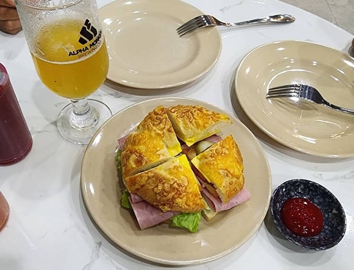 Tiệm bánh Bagel & Bia Tươi Thủ Công