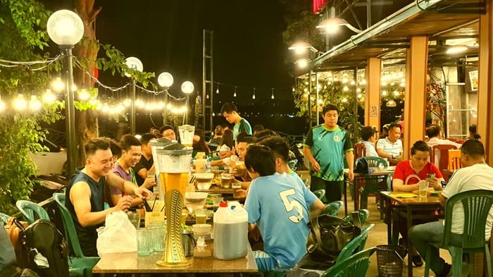 Review Bia 68 Tây Hồ từ thực khách