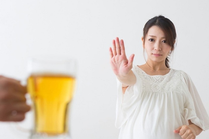 Đối tượng nên hạn chế hoặc kiêng bia