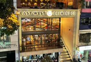 Review East West Brewing Lý Tự Trọng