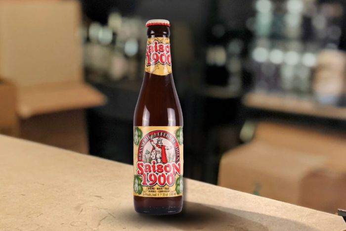 Bia Saison Ale: Khám phá dòng bia Bỉ đặc sắc 3 Ly Saison Beer với carbonation và lớp bọt cao